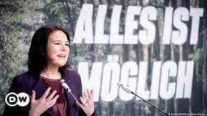 Annalena baerbock mag nicht besser sein als joschka fischer. Meinung Mit Annalena Baerbock Greifen Die Grunen Nach Den Sternen Kommentare Dw 19 04 2021