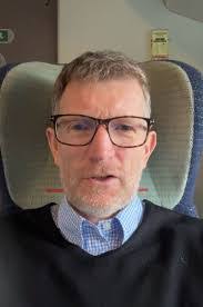 Elizabeth Murley's Instagram, Twitter & Facebook