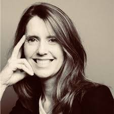 Karen Robitaille's Instagram, Twitter & Facebook