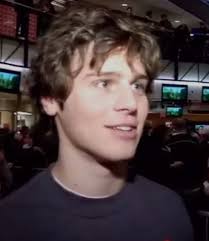 Johnathan Groff Prime