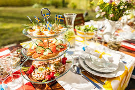 Die feierlichkeiten beginnen am freitag (der zwischen dem 19. Midsommar Wenn Elfen Im Gras Tanzen Ikea Unternehmensblog