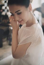 Sah Jadi Suami Istri, Intip Indahnya Foto-Foto Pernikahan Dion Wiyoko dan  Fiona di Pulau Bali