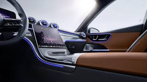 We'll start off with the interior, as it is the most obvious point of difference. 2022 Mercedes Benz C Class Debuts With Bigger Screens And Electrified Drivetrain Imboldn