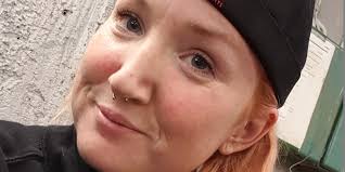 Kvinnlig svetsare och bloggare