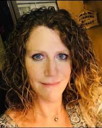 Shelly Caudill's Instagram, Twitter & Facebook