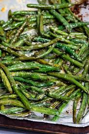 Easy Roasted Garlic Green Beans Crazy For Crust Recipe In 2020 Garlic Green Beans Roasted Green Beans Good Green Bean Recipe
