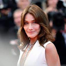Carla bruni sarkozy born carla gilberta bruni tedeschi. Carla Bruni Seltenes Foto Mit Nicolas Sarkozy Der Grund Ist Ernst Gala De