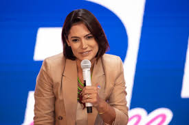 O Tempo - NESTE DOMINGO Nas redes sociais, Michelle pede 'jejum e oração' por sete dias pela recuperação de Bolsonaro O ex-presidente Jair Bolsonaro (PL) completou uma semana internado e segue sem