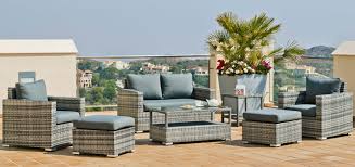 Salon de jardin avec table pliable et 2 chaises empilables bois et métal berliner. Mobilier De Jardin Pour Creer Un Salon D Exterieur Mamaisonmonjardin Com