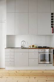 Can kitchen cabinets be repainted? 40 Gorgeous Grey Kitchens Kitchen Backsplash Designs Scandinavian Kitchen Design Scandinavian Kitchen Cabinets