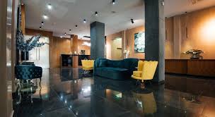 Hotelul pune la dispozitia turistilor 284 locuri de cazare in camere duble, restaurant, baza de tratament,o piscina interioara si un centru. Fabesca Boutique Hotel Spa Sovata Booking Deals Photos Reviews