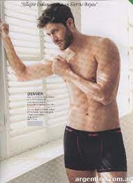 Blanco y negro, lo que hacen de este modelo el más versatil para ayudar a una óptima sujeción del abdomen. Boxer Para Hombres Color Negro En Sierras Bayas