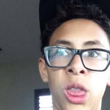 Adrian Avendano (@adrianavendan10)