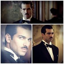 James Armendáriz de Seoane O'Murlian es el conde de Valdetorres y amigo de  Alonso Melgar de Alcázar, el protagonista de #HastaqueLlegasteamiVida  #romancesHQÑ #historiasqueenamoran HarperCollins Ibérica ➡  http://amzn.to/2lTorli