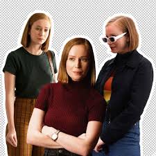 Review: An End to the Ugly Millennial Outfits on Hacks