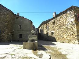 Tamajon Paseos Pueblo
