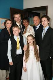 Cześć :) po kilkudniowej nieobecności przedstawiam wam autograf od nastoletniej aktorki julii wróblewskiej (18 października 1998 r zagrała też w serialach m.in.magda m.,rodzina zastępcza i w m jak miłość jako zosia. Koniec Rodziny Zastepczej 9 Rzeczy Za Ktore Pokochalismy Kwiatkowskich