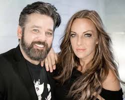 L OUISA AR TS CENTER