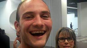 (à partir de 4 ans) Bertrand L Amour Est Dans Le Pre J Ai Retrouve Une Copine La Plume Dans Les Champs