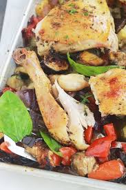 Cuisses De Poulet Au Four Et Ratatouille Recette Rapide Recette Poulet Au Four Poulet Recette Poulet