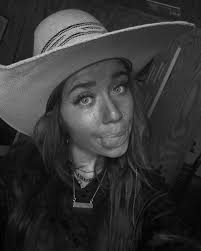 Bailey Arnold (@bay.earnold) • Instagram photos and videos