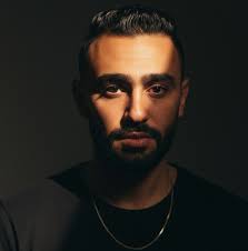 صباحكم جميل كجمال هذه الاطلالة ..😍