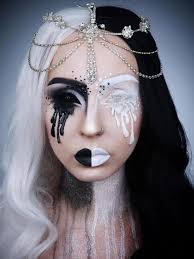 Black And White Halloween Makeup Ideas Half Black Half White Wavy Synthetic Lace Front Wig Sny093 Halloween Makeup Pretty Beautiful Halloween Makeup Halloween Makeup Looks