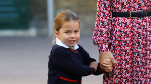 Born 23 march 1990) is a member of the british royal family.she is the younger daughter of prince andrew, duke of york, and sarah, duchess of york. Wird Prinzessin Charlotte Nicht In Ihre Schule Zuruckkehren Promiflash De