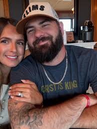 Ashlee Carroll (@themantelblog) • Instagram photos and videos