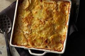 Crowd Pleasing Scalloped Potatoes Kraft What S Cooking Recipe Recipes Scalloped Potatoes Food