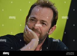 Luke perry immagini e fotografie stock ad alta risoluzione