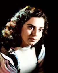 Nueva foto de perfil! Les comparto una fotografia de nuestra bella Silvia. Remasterizada y a color❤️ . . . #silviaderbez #eugenioderbez #mexico #diva #cinedeoro #cinemexicano #cinedeoromexicano #epocadeoro #epocadeorodelcinemexicano #epocadorada ...