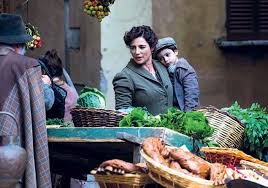 C'è un tipo di eleganza che non è mai fuori luogo. Luisa Ranieri Luisa Spagnoli Donna Forte E Vera Famiglia Cristiana