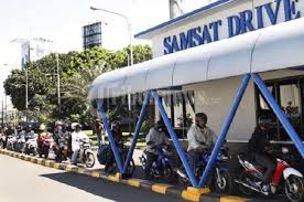 Salah satunya dengan meluncurkan mobil samsat keliling, termasuk di wilayah solo raya. Cepetan Ke Samsat Program Pemutihan Pajak Kendaraan Diperpanjang Sampai Juni 2021 Halaman 2 Gridmotor Id