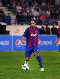 Goals from pedro munitis, alfonso perez and ruben de la red sealed …. Barca Legends V Real Madrid Leyendas 3 2