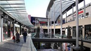 Le polygone béziers est un centre commercial et de loisirs régional à ciel ouvert situé à béziers en occitanie, en france, et inauguré le 14 septembre 2010,. Deconfinement Le Centre Commercial Polygone A Montpellier Pourra Rouvrir Le 11 Mai