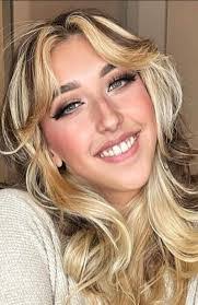 Donna Tomaino's Instagram, Twitter & Facebook