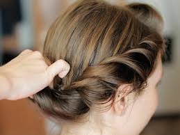 L'avantage est que vous avez une large palette d'options. 1001 Idees De Coiffure Demoiselle D Honneur Jolie Et Romantique