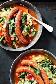 Eintopf One Pot Rezept Fur Wirsing Mit Kichererbsen Tomaten Orientalischer Scharfe Und Kostlicher Merguez Zum Reinspringen Lecker Rezepte Merguez Rezept Wirsing