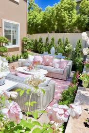 Pin Von Lidija Cevra Auf Gartenlounge Outdoor Dekorationen Wohnen Im Freien Leben Unter Freiem Himmel