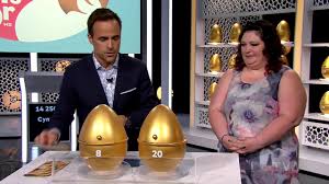 Many people who are new to chicken keeping wonder which breeds or types of chickens are best for laying eggs. La Poule Aux Oeufs D Or Emission Du 22 Aout 2018 Youtube