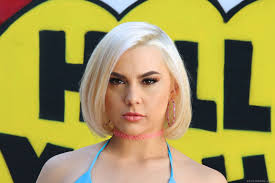 Straight Hair film with Maria Jade - PORNSTARS.TUBE