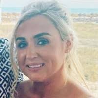 400+ perfiles de «Leigh»