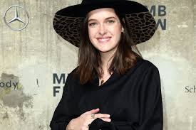Marie nasemann was born on march 8, 1989 in munich, bavaria, germany. Marie Nasemann Babybauch Update Der Countdown Lauft Brigitte De