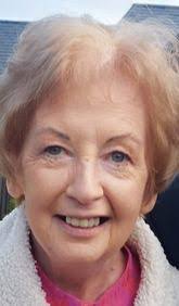 Gayle Boyle's Instagram, Twitter & Facebook