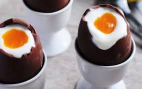 Recettes Faire Des Oeufs De Paques A La Coque Coque En Chocolat Oeufs En Chocolat Dessert Paques