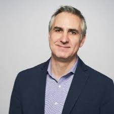 Sam Linsky's Instagram, Twitter & Facebook