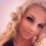 Leann Denny's Instagram, Twitter & Facebook