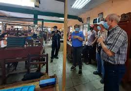 Dirigente del PCC intercambió con pobladores de San Agustín