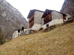 Su per detto fiume (la mera) si truova chadute di acqua di 400 braccia le. Lago Dell Acqua Fraggia